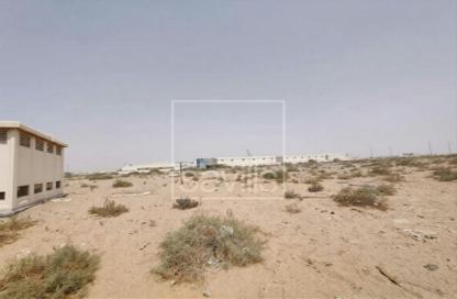 عمارة بالكامل - استوديو للبيع في الصجعة - الشارقة