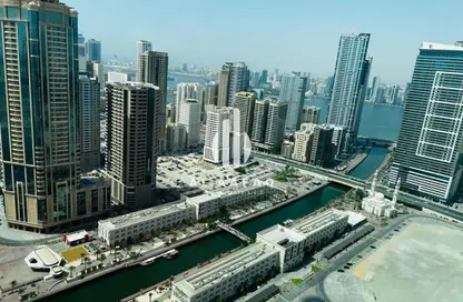 Apartment - 3 Bedrooms - 5 Bathrooms for rent in Al Khan Corniche - Al Khan - Sharjah