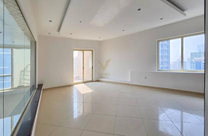 Apartment - 4 - 5 for rent in Icon Tower 2 - JLT Cluster L - Jumeirah Lake Towers - Dubai Apartment - 4 - 5 for rent in Icon Tower 2 - JLT Cluster L - Jumeirah Lake Towers - Dubai