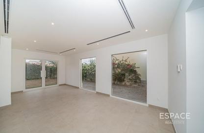 Villa - 2 Bedrooms - 3 Bathrooms for rent in Springs 9 - The Springs - Dubai