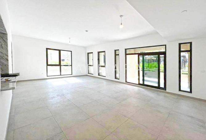 74232417 - Property Image 3