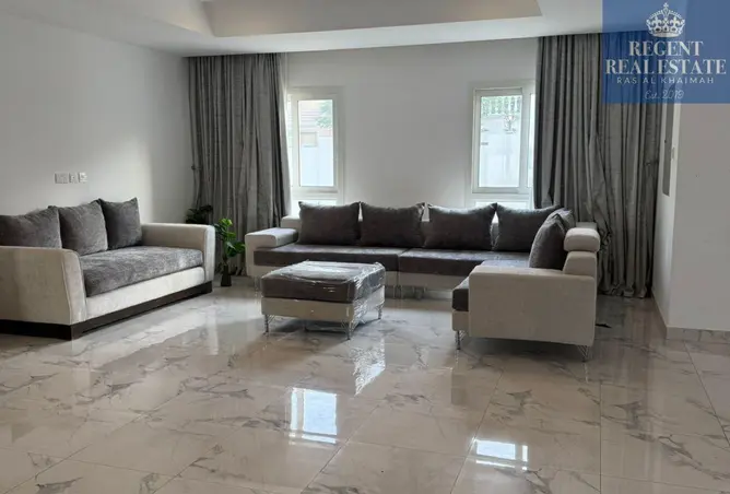 127020229 - Property Image 2