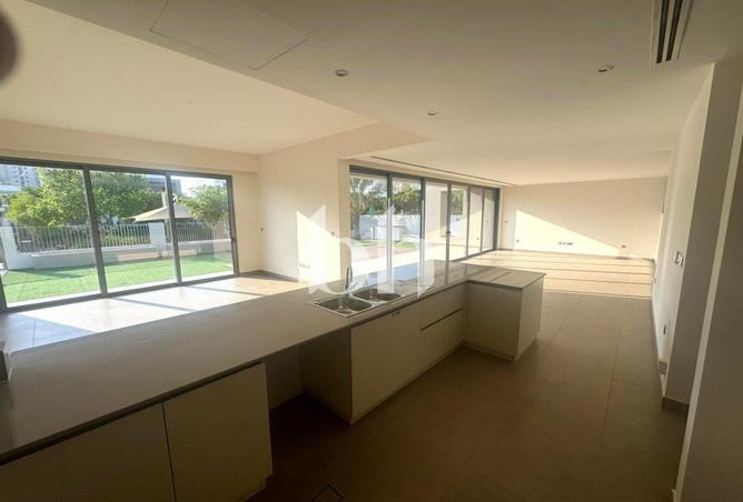 72316880 - Property Image 3