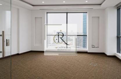 Office Space - Studio - 1 Bathroom for rent in The Regal Tower - Business Bay - Dubai
