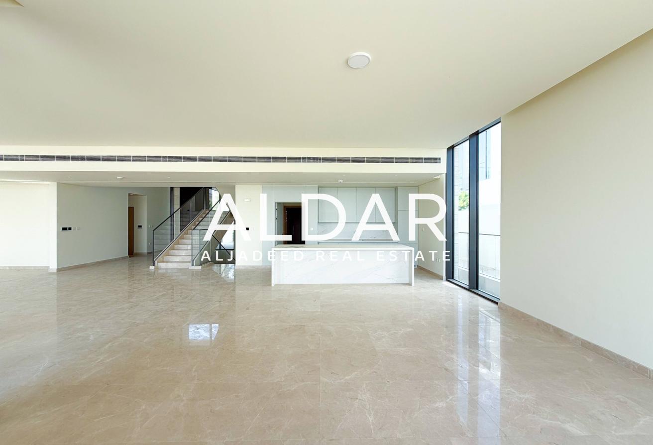 Brand New Branded Villa | Maid Room And Basement photo 4