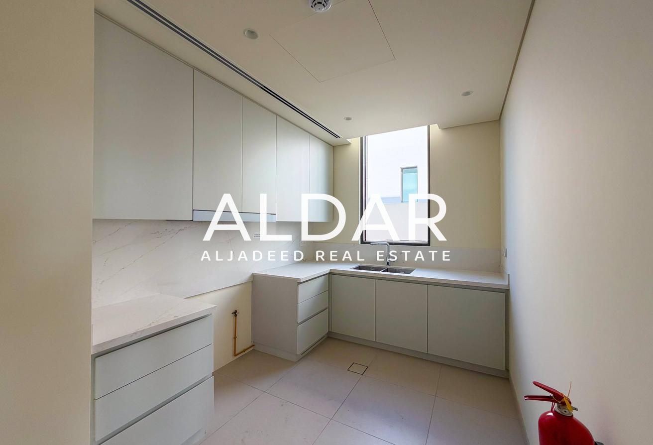 Brand New Branded Villa | Maid Room And Basement photo 10