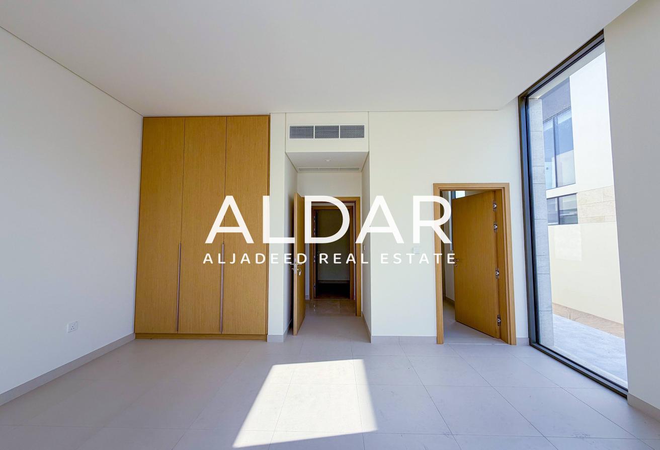 Brand New Branded Villa | Maid Room And Basement photo 7
