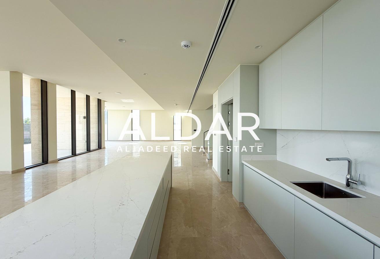 Brand New Branded Villa | Maid Room And Basement photo 9