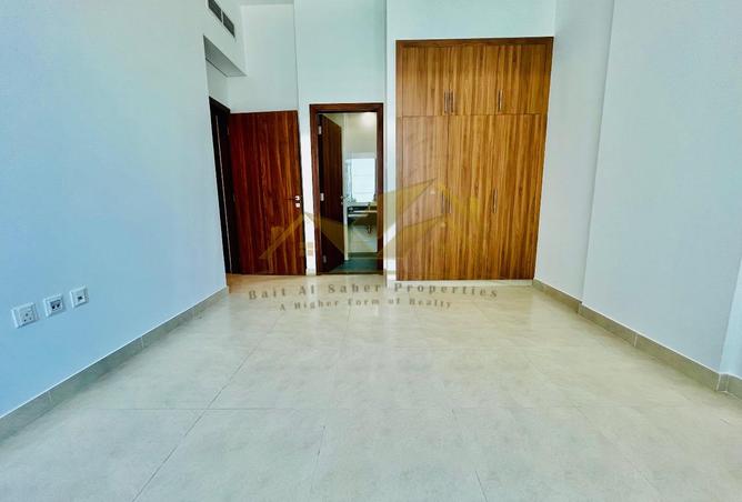 121104060 - Property Image 2