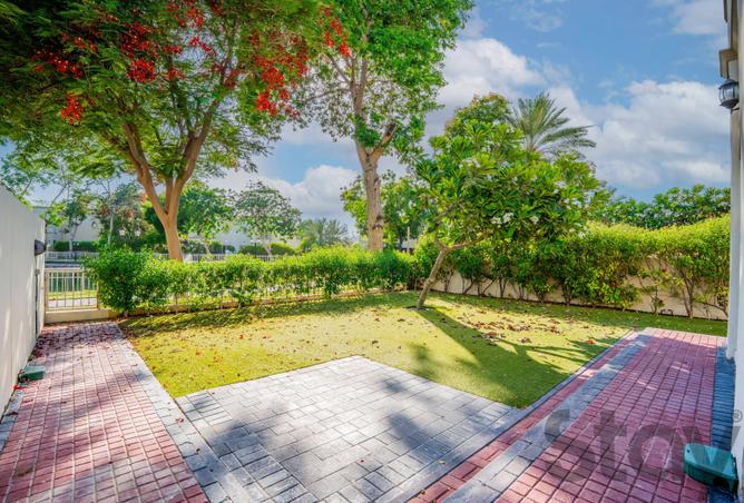 100823954 - Property Image 2