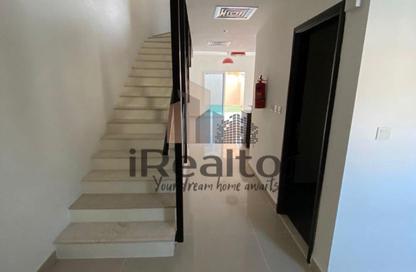 Townhouse - 2 - 2 for rent in Mediterranean Style - Al Reef Villas - Al Reef - Abu Dhabi