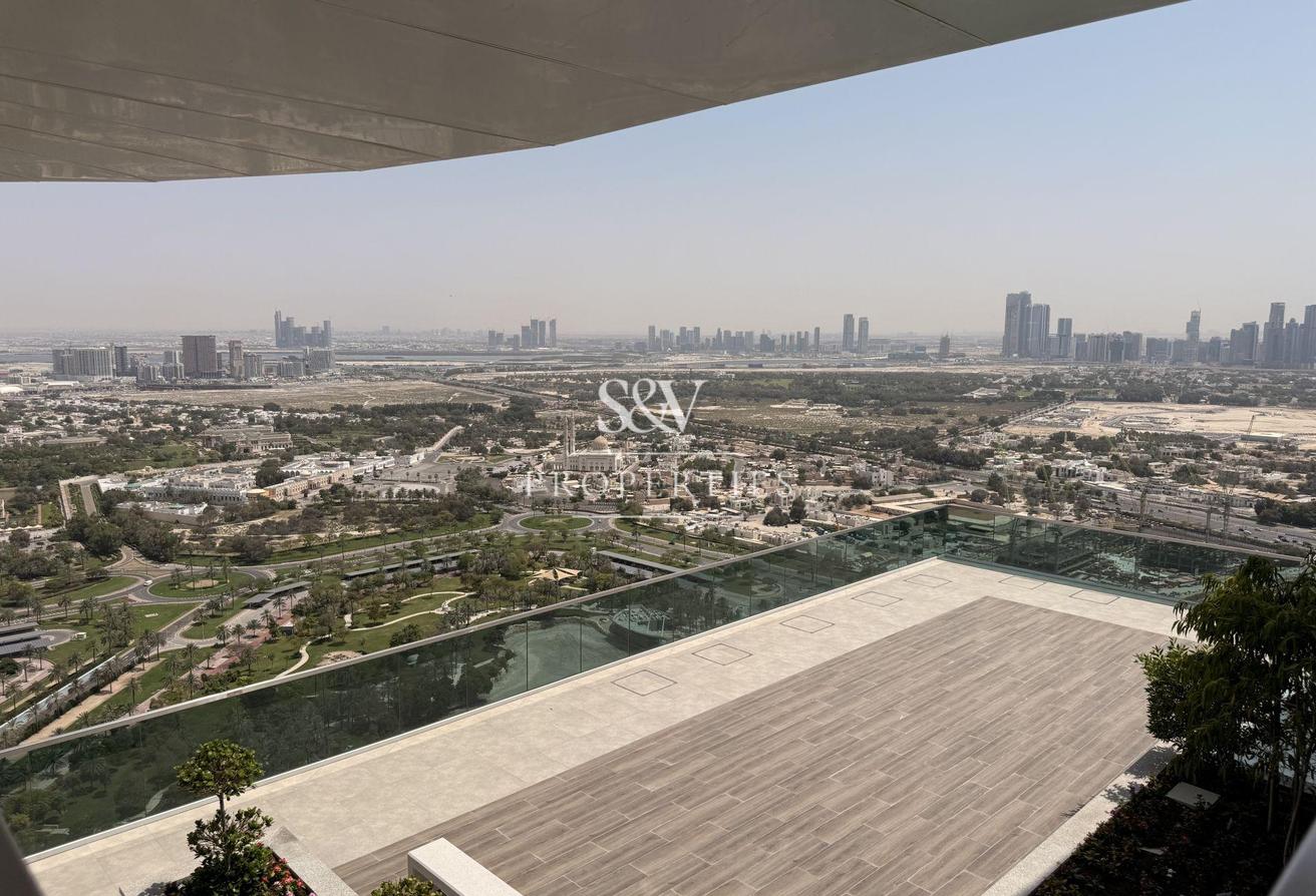 Metro Access | SPACIOUS 1BR | ICONIC CITY VIEW photo 18