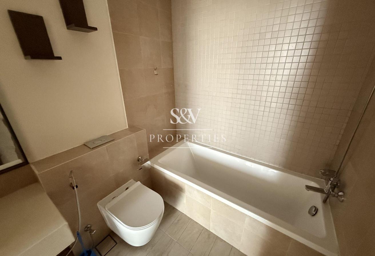 Metro Access | SPACIOUS 1BR | ICONIC CITY VIEW photo 12