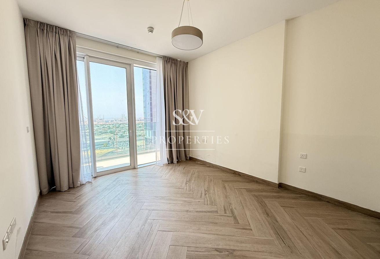 Metro Access | SPACIOUS 1BR | ICONIC CITY VIEW photo 3