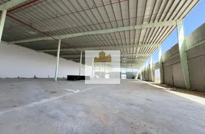 مستودع - استوديو - 1 حمام للايجار في أم الثعوب - أم القيوين