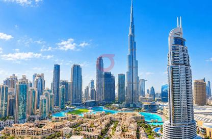 Apartment - 2 - 3 for rent in Burj Royale - Downtown Dubai - Dubai
