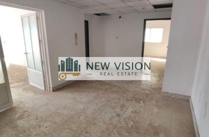 Apartment - 3 Bedrooms - 3 Bathrooms for rent in Lake Tower - Al Majaz 1 - Al Majaz - Sharjah