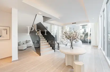 Townhouse - 4 Bedrooms - 5 Bathrooms for sale in Ixora - Al Barari - Dubai