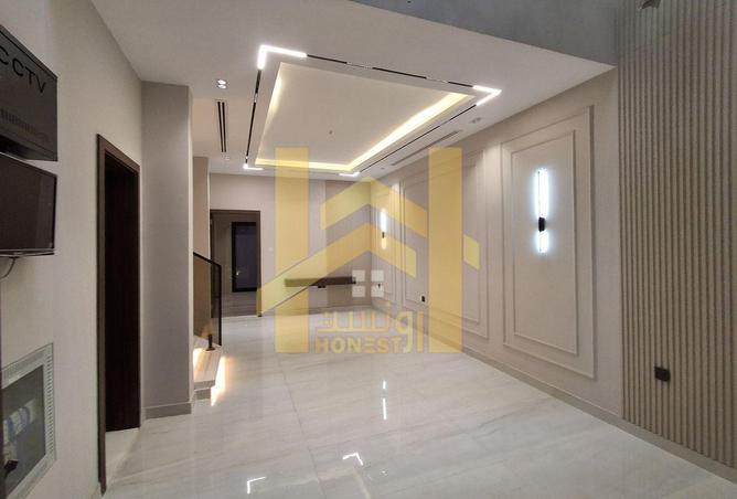 73852122 - Property Image 3