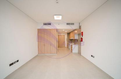 Apartment - Studio - 1 Bathroom for rent in Karimian 3 - Jumeirah Garden City - Al Satwa - Dubai