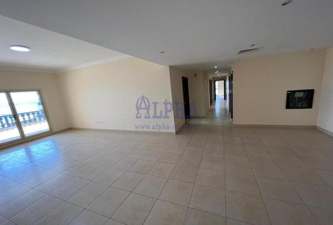 77399704 - Property Image 3