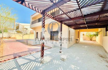 Villa - 4 - 4 for rent in Jumeirah 3 - Jumeirah - Dubai