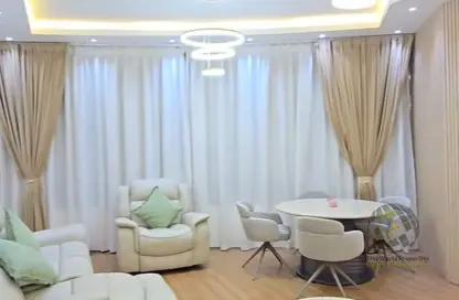 شقة - 2 غرف نوم - 3 حمامات للبيع في أورينت تاور 1 - أورينت تاور - البستان - عجمان