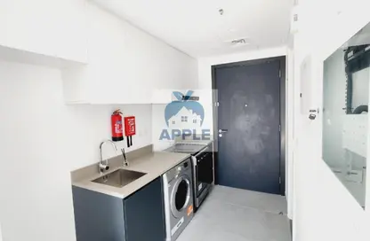 Apartment - Studio - 1 Bathroom for rent in East Village - Aljada - Sharjah