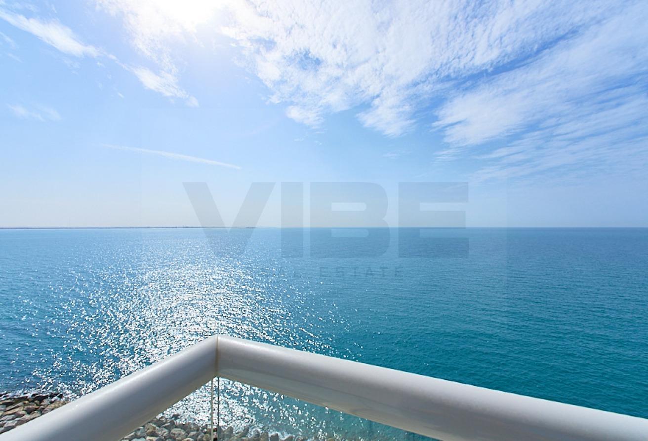 Fully Furnished I Direct Sea View