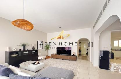 Villa - 3 Bedrooms - 3 Bathrooms for rent in Springs 15 - The Springs - Dubai