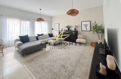 Villa - 3 Bedrooms - 3 Bathrooms for rent in Springs 15 - The Springs - Dubai