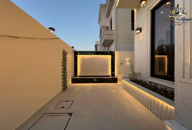 148631316 - Property Image 3