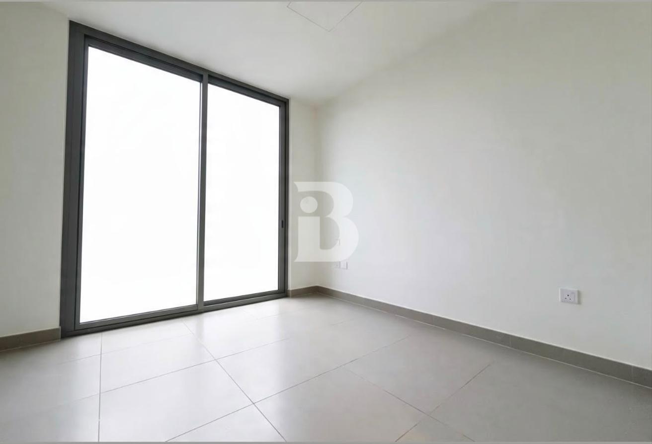 Single Row | Near to Park | Corner Unit photo 5