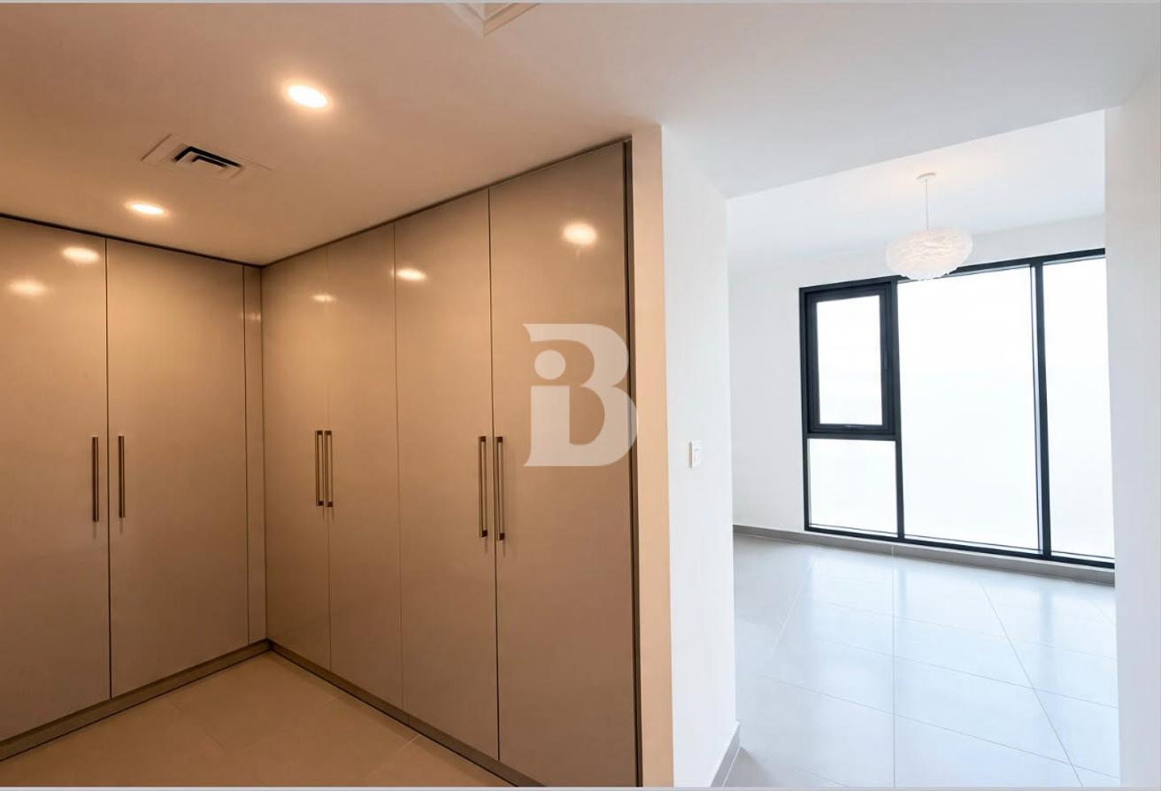 Single Row | Near to Park | Corner Unit photo 9