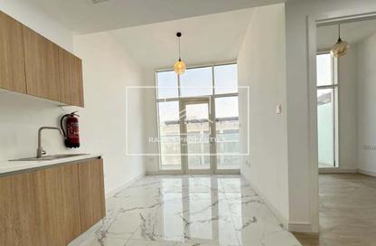 Apartment - Studio - 1 for sale in Oasis 1 - Oasis Residences - Masdar City - Abu Dhabi