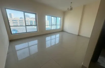 Apartment - 2 Bedrooms - 2 Bathrooms for rent in Al Khan Corniche - Al Khan - Sharjah