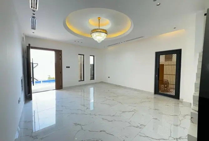 100422394 - Property Image 3