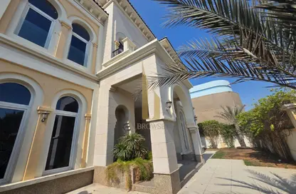 فيلا - 6 غرف نوم - 6 حمامات للايجار في فلل الجميرا 1 - جميرا 1 - جميرا - دبي