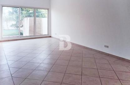 Villa - 4 - 5 for rent in Jumeirah 1 Villas - Jumeirah 1 - Jumeirah - Dubai Villa - 4 - 5 for rent in Jumeirah 1 Villas - Jumeirah 1 - Jumeirah - Dubai