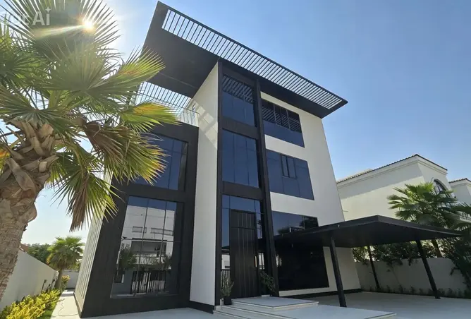 151893880 - Property Image 2