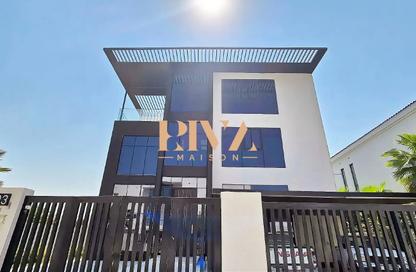 Villa - 5 - 5 for sale in District 6 - Jumeirah Park - Dubai