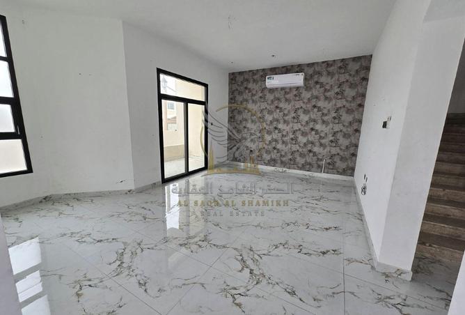 144637015 - Property Image 3