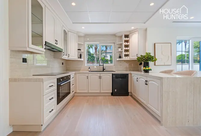 148615278 - Property Image 3