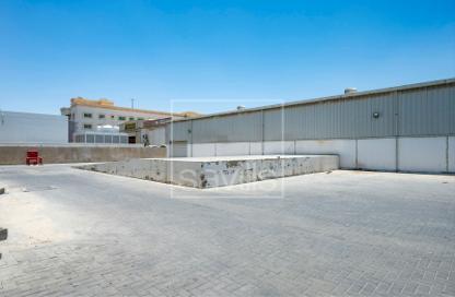 Warehouse - Studio for rent in SG 13 Building - Industrial Area 13 - Sharjah Industrial Area - Sharjah
