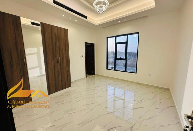 74232777 - Property Image 2