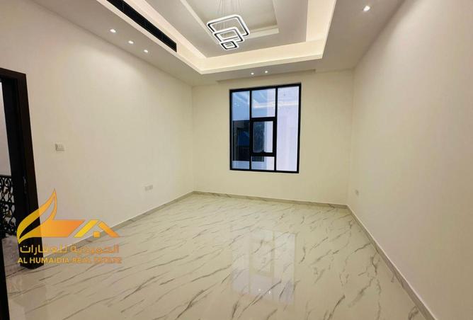 74232777 - Property Image 3