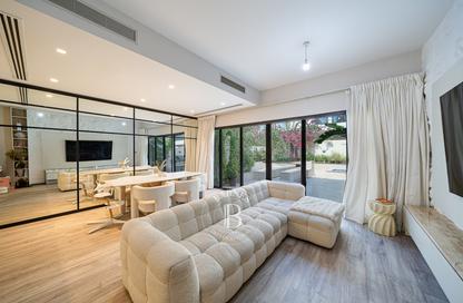 Townhouse - 4 - 3 for sale in Silver Springs 3 - Silver Springs - Damac Hills - Dubai Townhouse - 4 - 3 for sale in Silver Springs 3 - Silver Springs - Damac Hills - Dubai