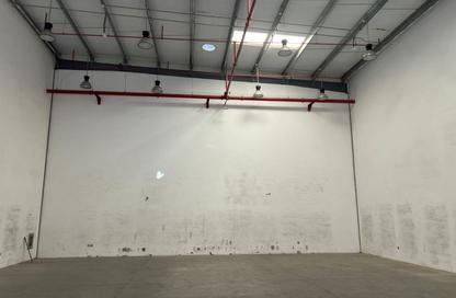 Warehouse - Studio for rent in Al Sajaa Industrial - Al Sajaa - Sharjah