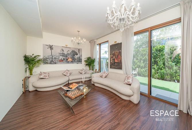 71132422 - Property Main Image