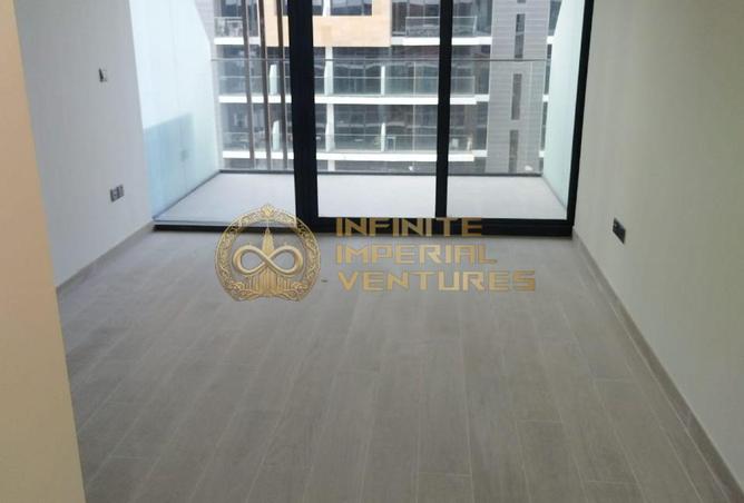 76568947 - Property Image 3